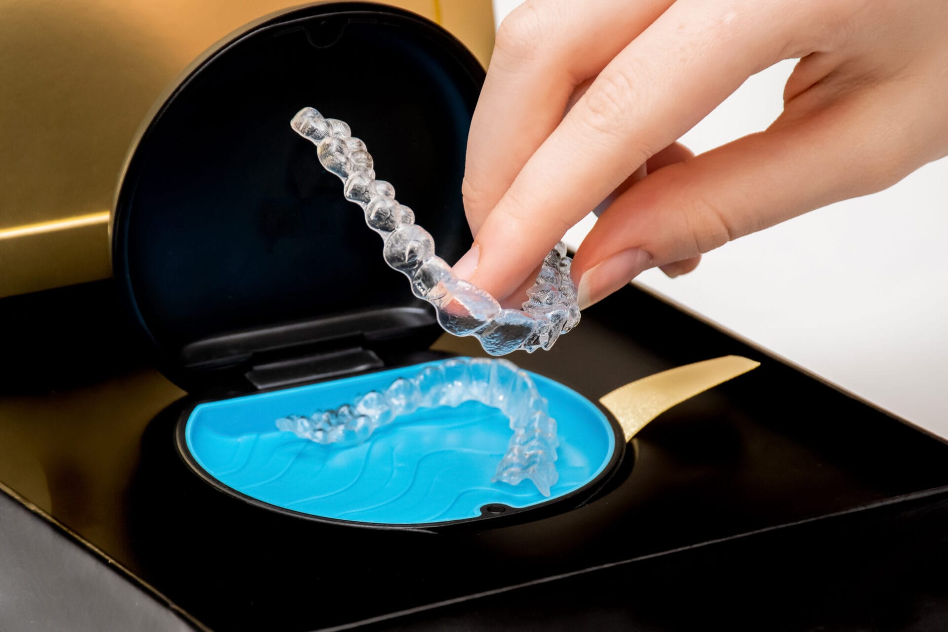 Crisp Can You Get Invisalign With Crowns Photo for Your Screen Crisp Can You Get Invisalign With Crowns Photo for Your Screen